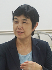 吉田万貴子氏