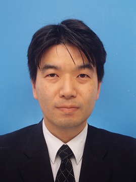 山内　利宏