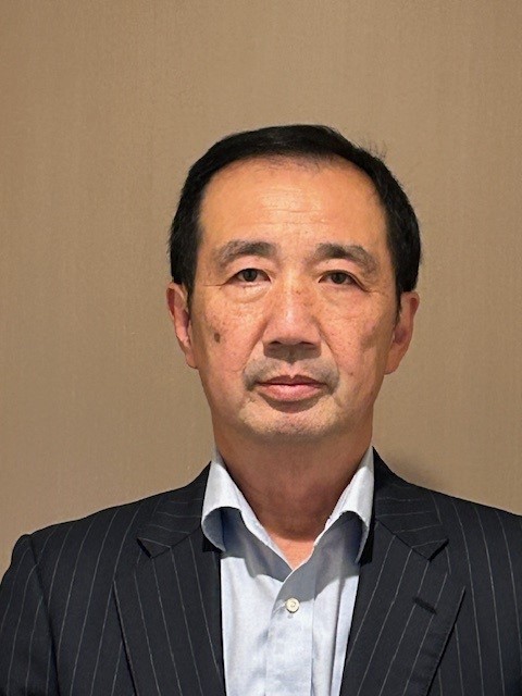八木　隆